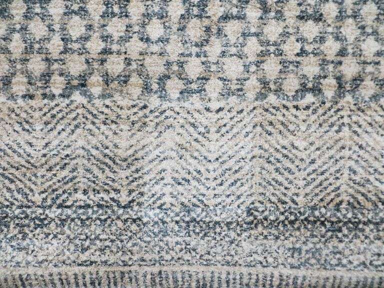 Arrowhead Beige/Blue Area Rug 63
