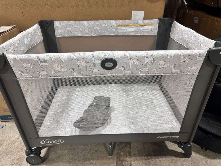 Graco Pack 'n Play Portable Playard - Lambrecht Auction, Inc.