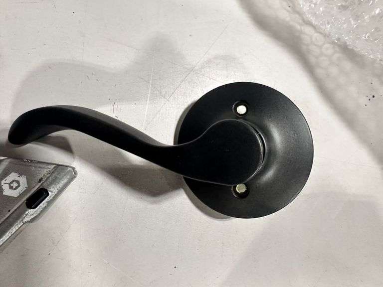 Naples Matte Black Right Handed Dummy Door Lever(4) - Lambrecht Auction