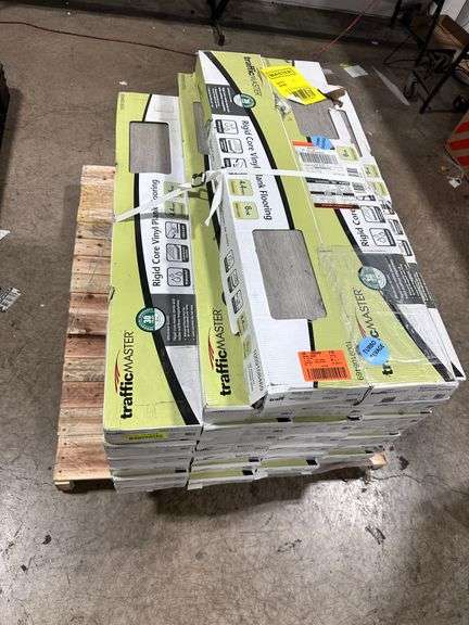 TrafficMaster Breaksea Island 6 MIL x 6" x 36" Waterproof Click Lock Vinyl Plank Flooring (685 x $)