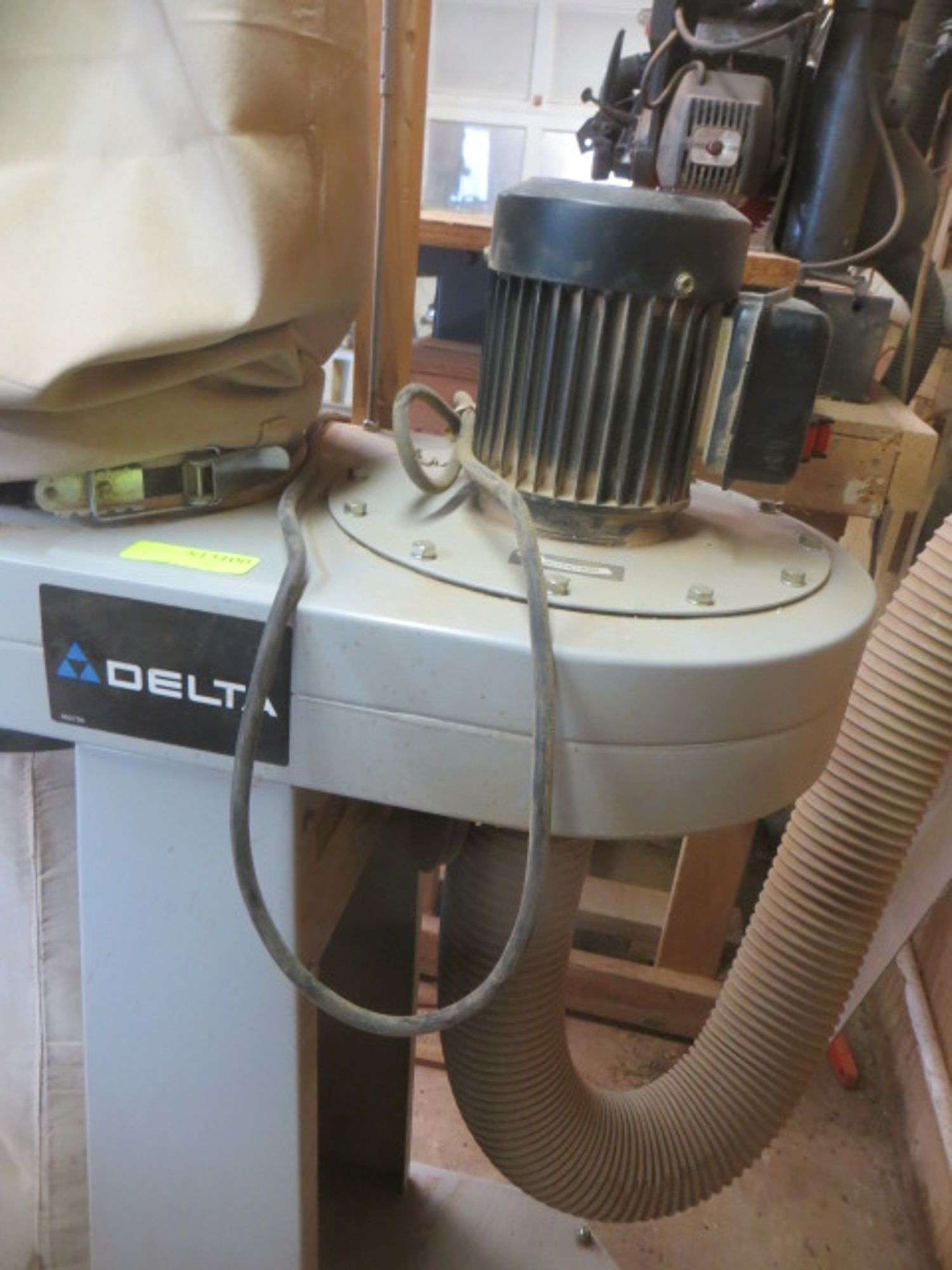 Delta Dust Collector - Lambrecht Auction, Inc.
