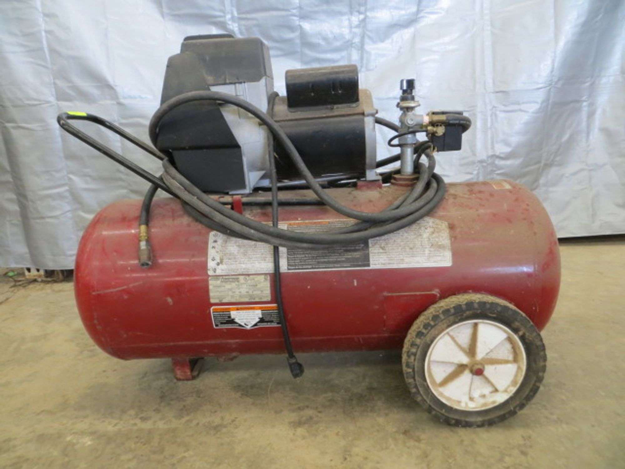Coleman Powermate 5HP 25-Gallon Compressor - Lambrecht Auction, Inc.