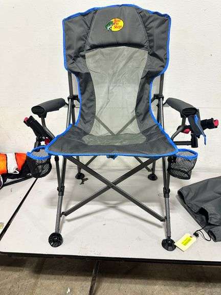Bass Pro Shops Lunker Lounger Fishing Chair - Gray/Blue Used - Lambrecht  Auction, Inc.