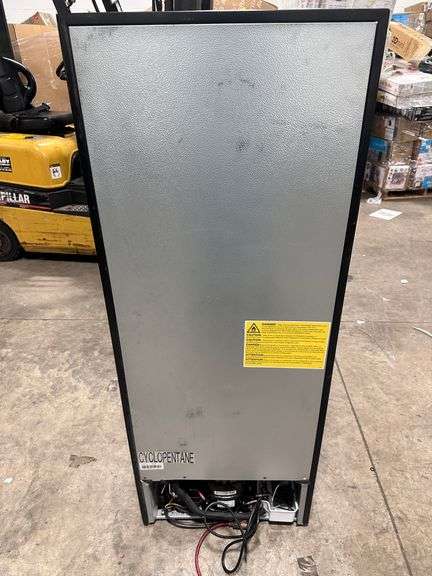 Vissani 7 cu. ft. Convertible Upright Freezer/Refrigerator In
