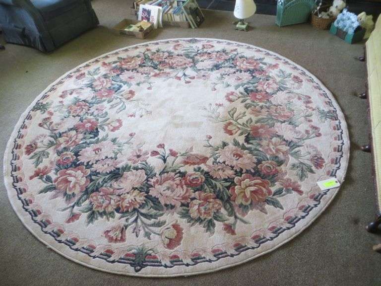 Floral Area Rug 8' Diameter - Lambrecht Auction, Inc.