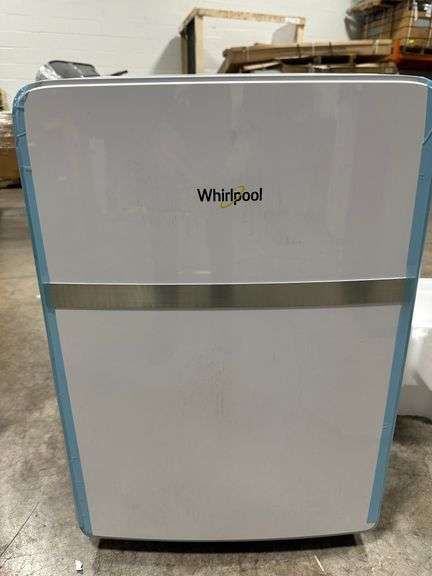 Whirlpool 8000-BTU DOE (115-Volt) White Vented Portable Air Conditioner with Remote Cools 350-sq ft