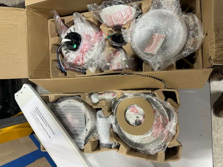 Hampton Bay Caprice 52 in. Integrated LED Indoor Matte White Ceiling Fan Lambrecht Auction, Inc.