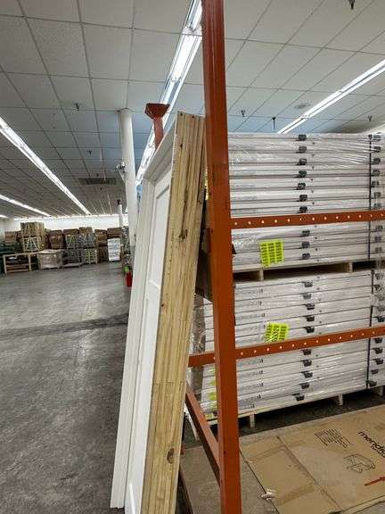 Interior 3 PNL Craftsman/ Shaker Door 36"x80" RH (Unassembled) *Condition Note*