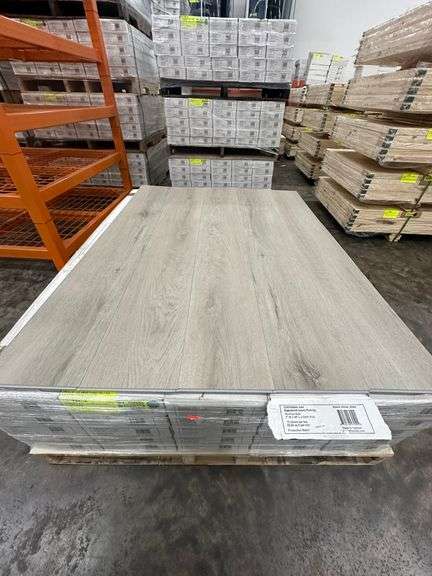 Centennial Oak Luxury Flooring 7"x48"x5mm