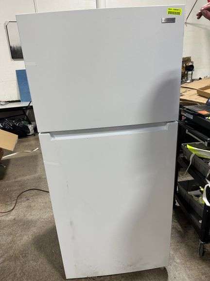 Vissani 18 cu. ft. Top Freezer Refrigerator DOE in White