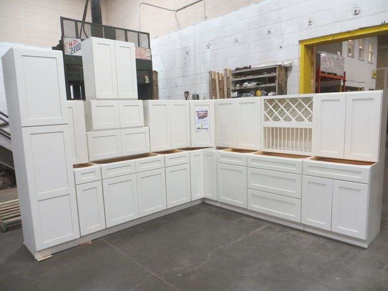 Arcadia Linen Kitchen Cabinet Set 12'x15'