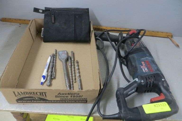 Bosch Bulldog Hammer drill w/ some Bits