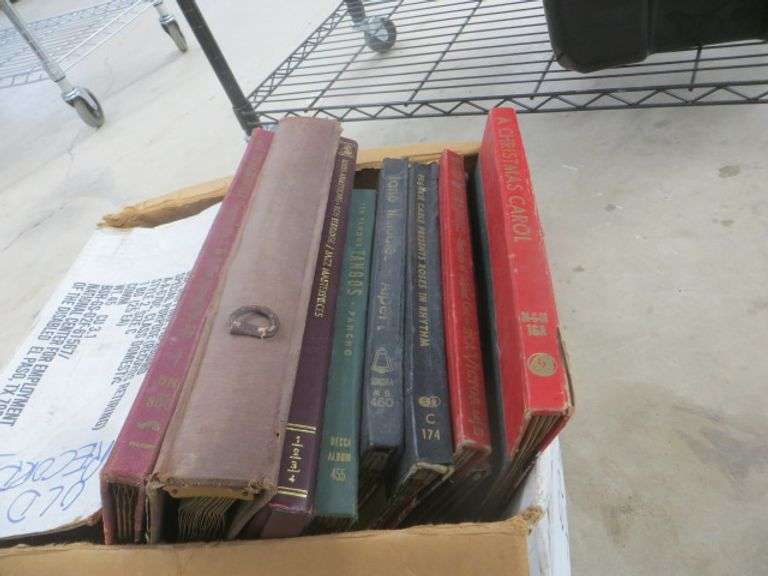 78 RPM Records including Vogue Picture Record Lambrecht Auction, Inc.