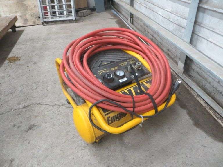 DeWalt Jobsite Compressor