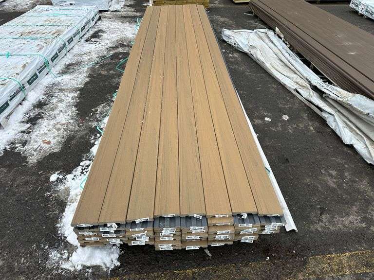 Coconut Husk Composite Decking 5/4"x6"x16'