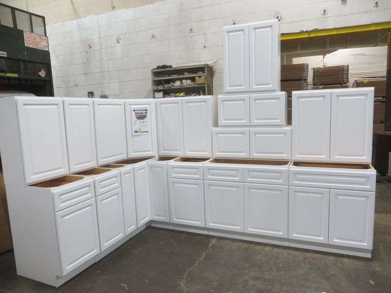 Newport White Kitchen Cabinet Set 12'x12'