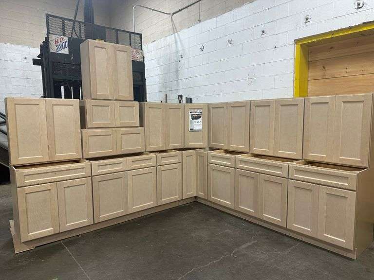 Sonona Wheat Kitchen Cabinet Set 12'x15'