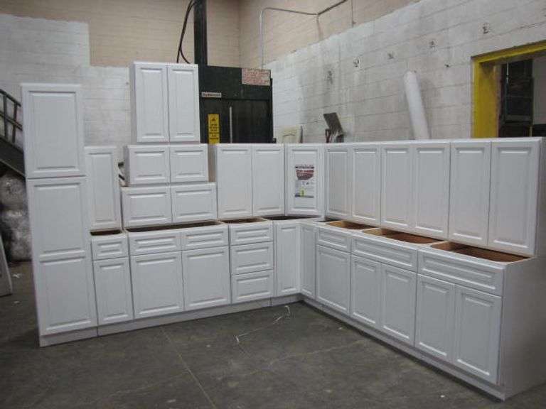 Newport White Kitchen Cabinet Set 12'x15'