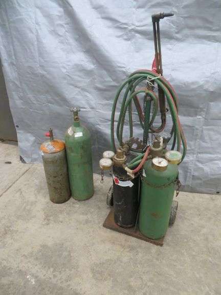 Small Oxy-Acetylene Torch set w/ Cutting Head & 4 Tanks