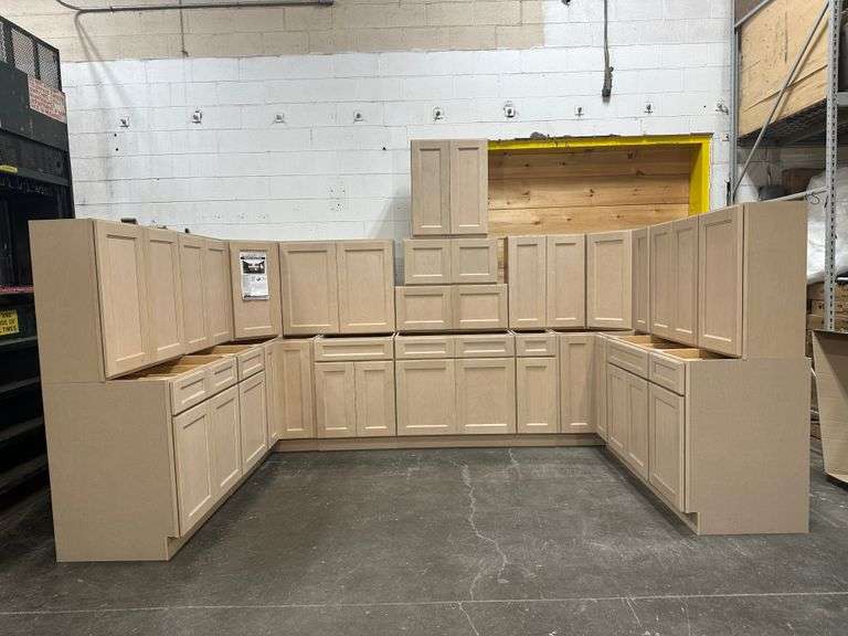 Assembled Sonona Wheat Kitchen Cabinet Set 10'x14'x10'