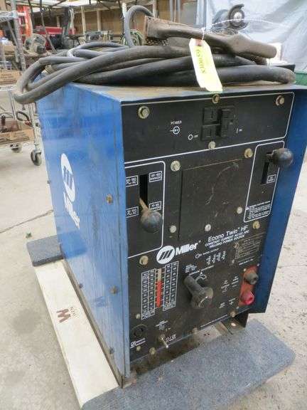 Miller Econo Twin HF AC/DC Welder