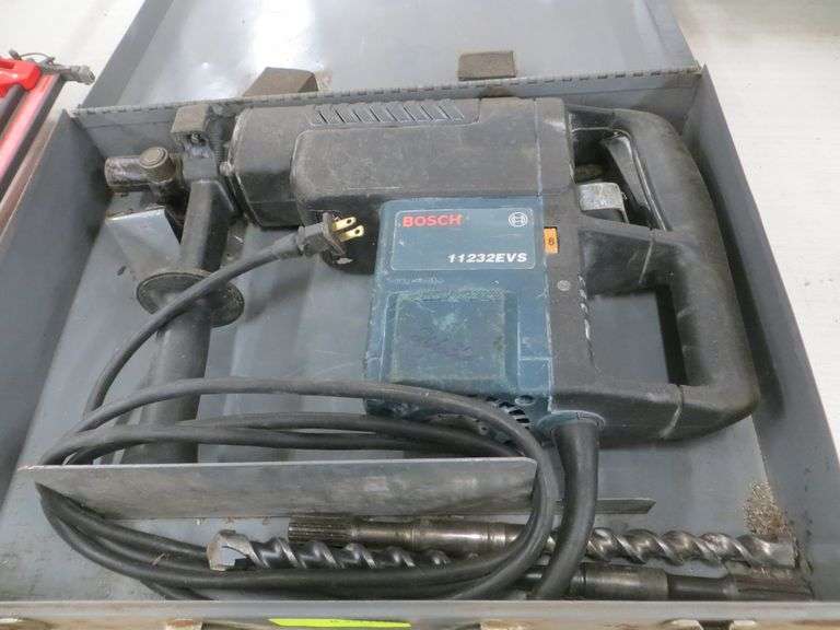 Bosch 11232EVS Rotary Hammer w/ Bits