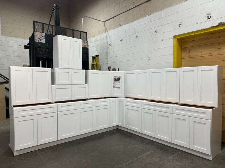 Arcadia White Kitchen Cabinet Set 12'x15'