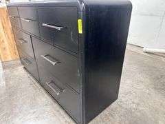 Rowanbeck 7 Drawer Dresser