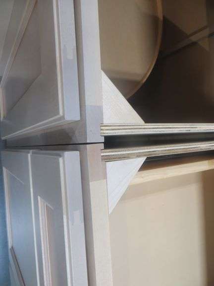 Sonona Wheat Kitchen Cabinet Set 10'x15'