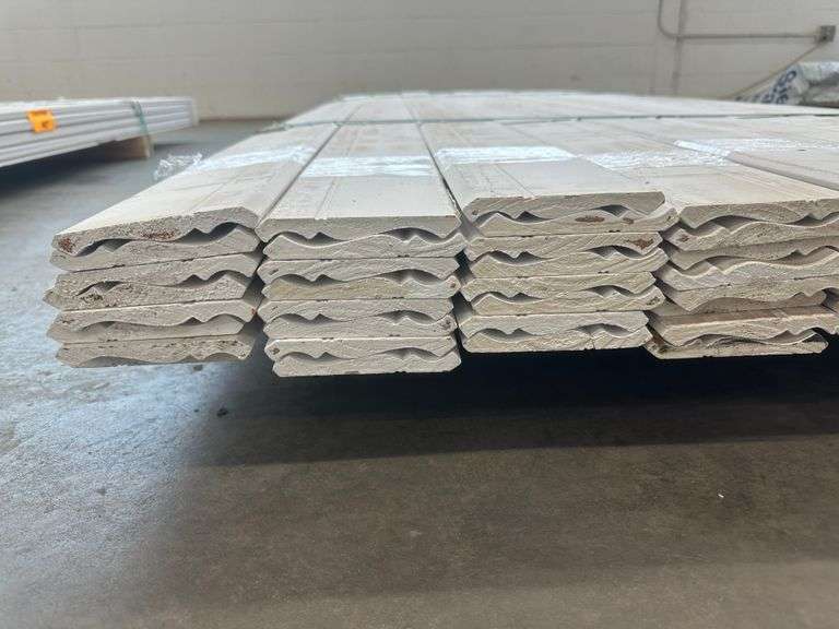 Primed Pine Crown Moulding 4 1/2"x8'