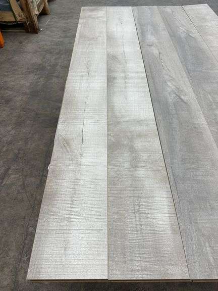 Antique Pearl Laminate Flooring 12mmx8"x6'