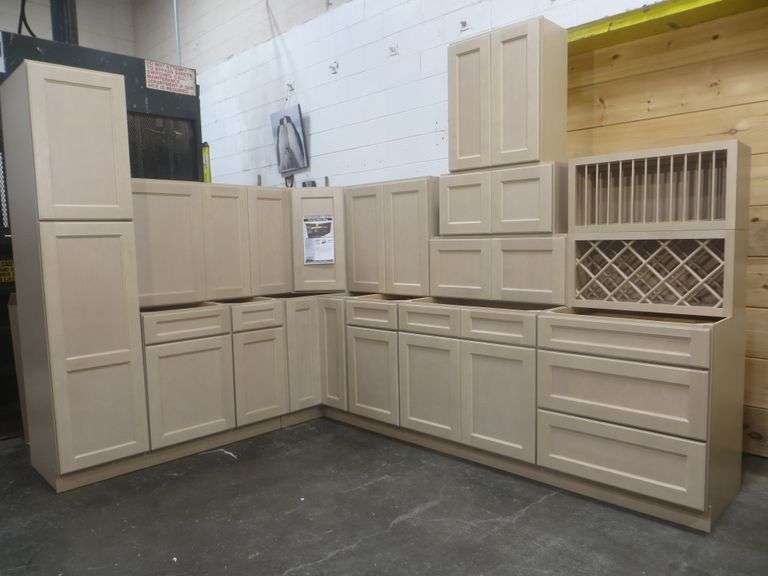 Sonona Wheat Kitchen Cabinet Set 10'x15'