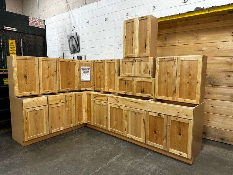 Assembled Frontier Shaker Kitchen Cabinet Set 12'x12'