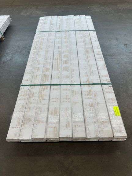 Primed Pine Crown Moulding 4 1/2"x8'