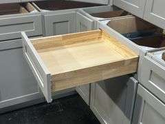 Mojave Shaker Kitchen Cabinet Set 12'x15'