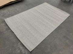 Area Rug 5'x8'