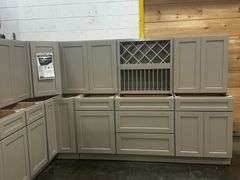 Mojave Shaker Kitchen Cabinet Set 12'x15'