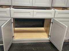 Mojave Shaker Kitchen Cabinet Set 12'x15'