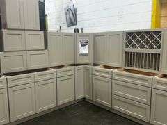 Mojave Shaker Kitchen Cabinet Set 12'x15'