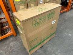 Outdoor Propane Fire Pit With Glass Windscreen 30"x30"