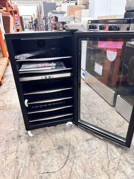 Danby 38 Bottle Dual Zone Free Standing Wine Cooler