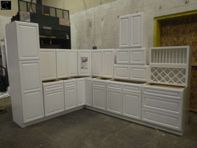 Newport White Kitchen Cabinet Set 10'x15'