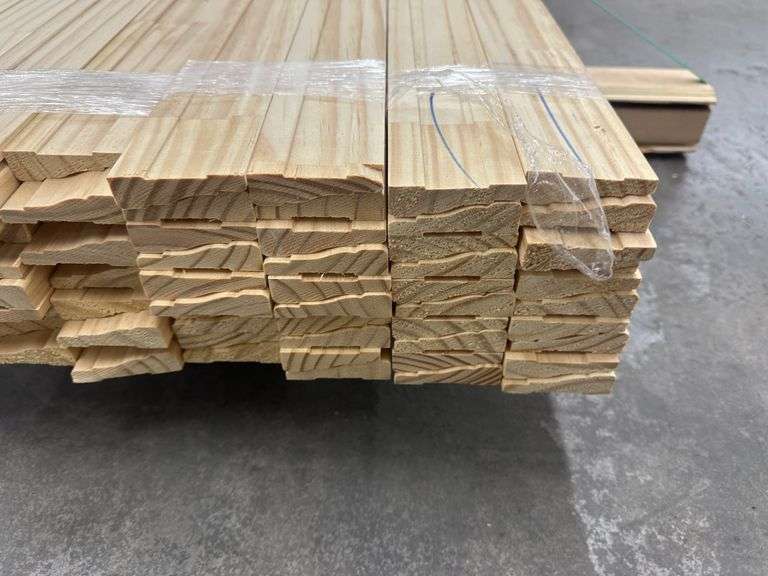 Pine Casing Moulding 5/8"x2 1/4"x85"