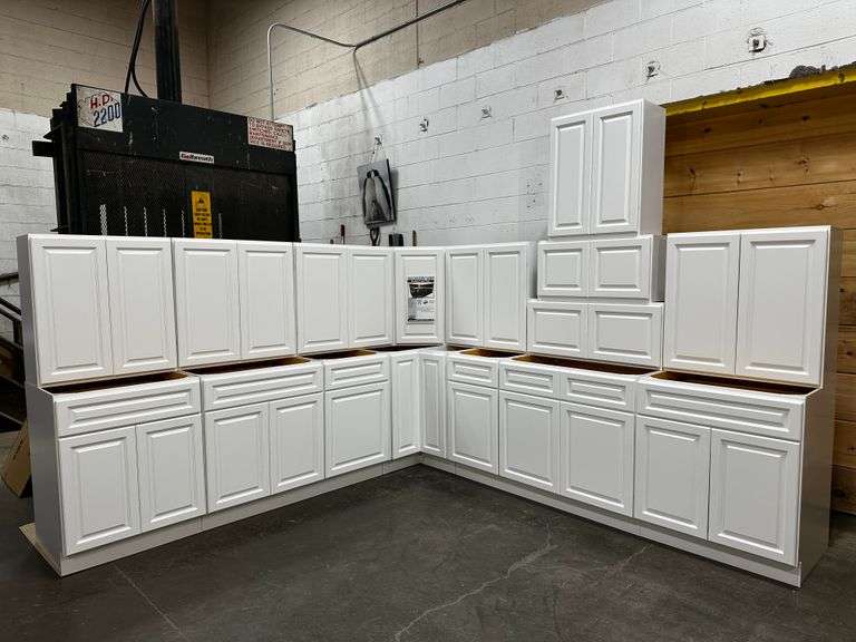 Newport White Kitchen Cabinet Set 12'x15'