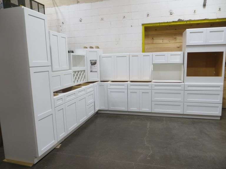 Arcadia White Kitchen Cabinet Set 12'x15'