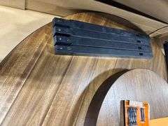Steenlage Table (2x$)