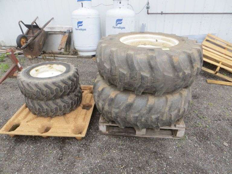 Full Set of Tractor Tires