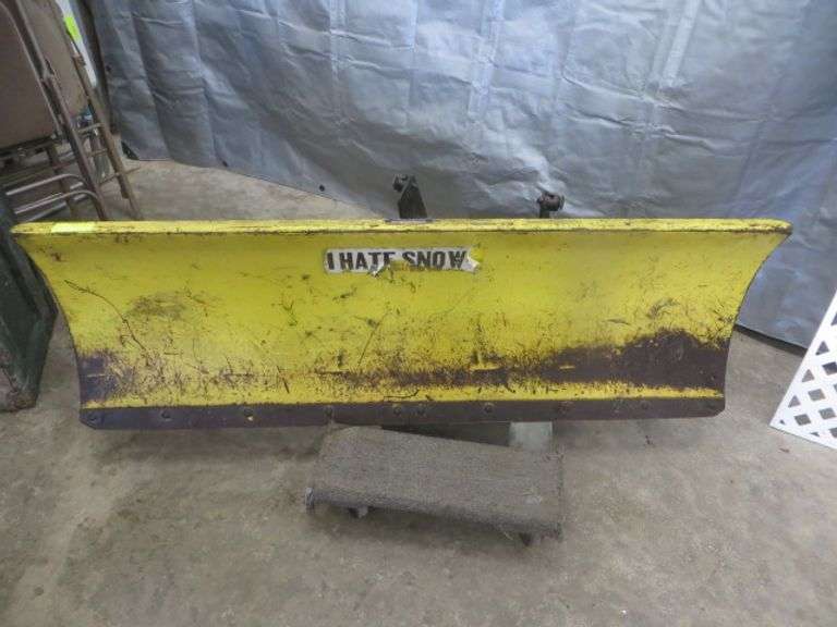 JD 54" Hydraulic Snow Blade