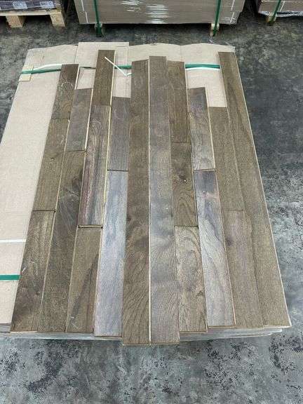Oak Nutmeg Engineered Hardwood Flooring 3/8"x3"xRL