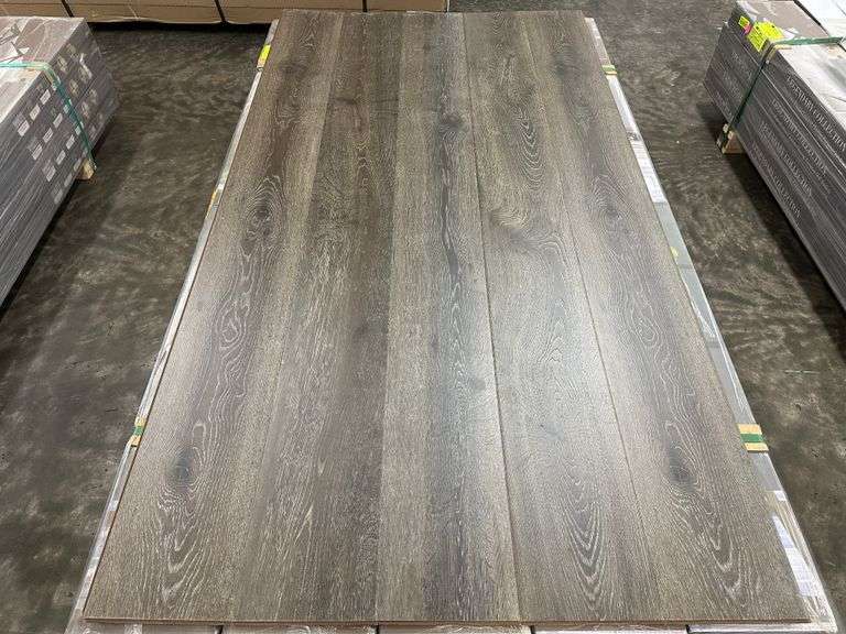 Ruby Tempest Laminate Flooring, 12mmx8"x6'